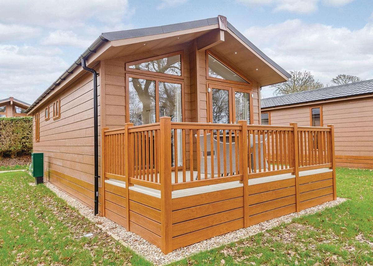 Wareham Forest Lodge Retreat Lytchett Minster Eksteriør bilde